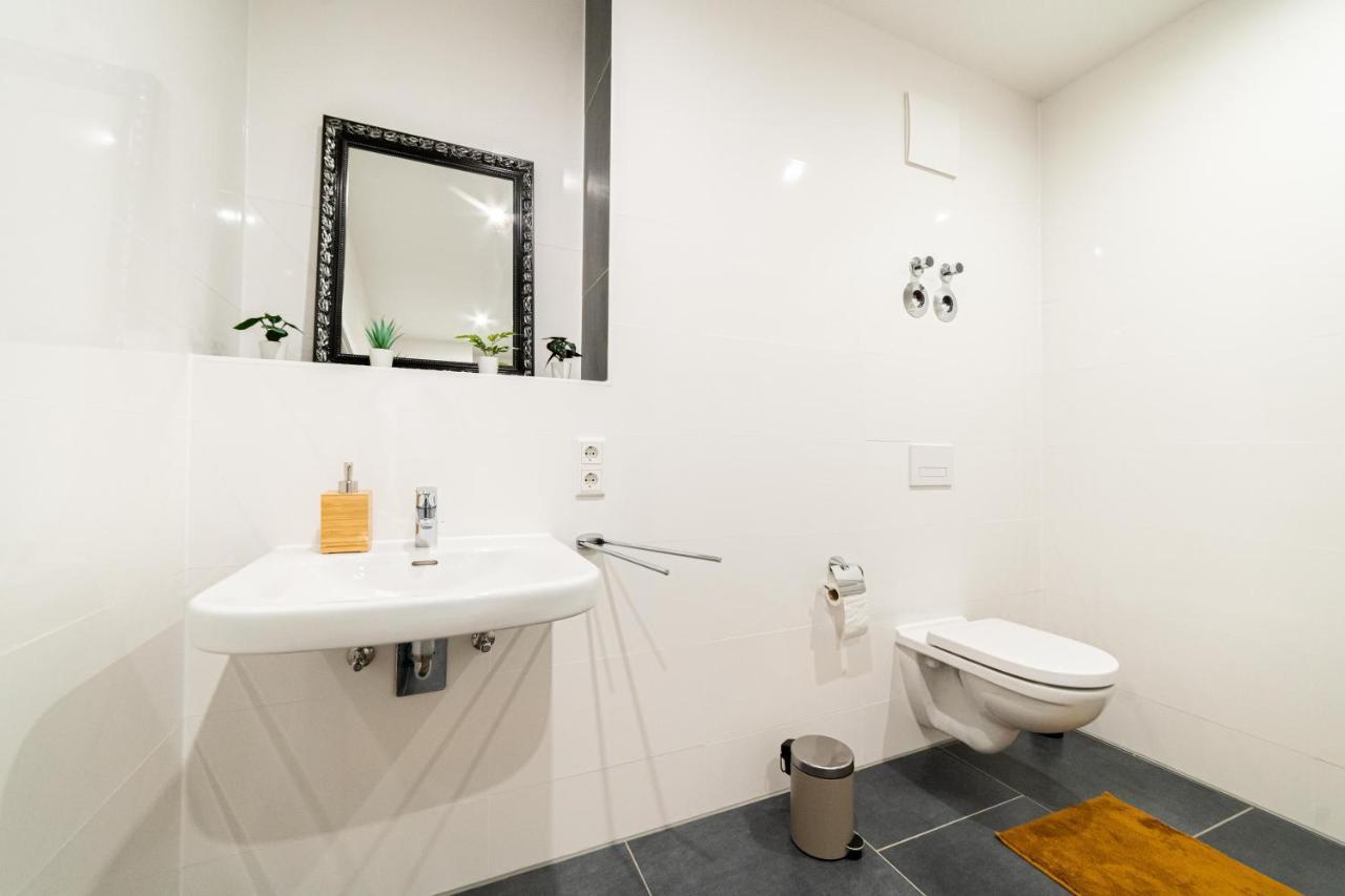 Fullhouse - Dresden - A6 - Washing Machine - Terrace - Nespresso Apartment Exterior photo